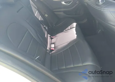 2016 Mercedes-Benz C 300 4Matic из США, поврежденный, VIN WDDWF4KB2GR136009